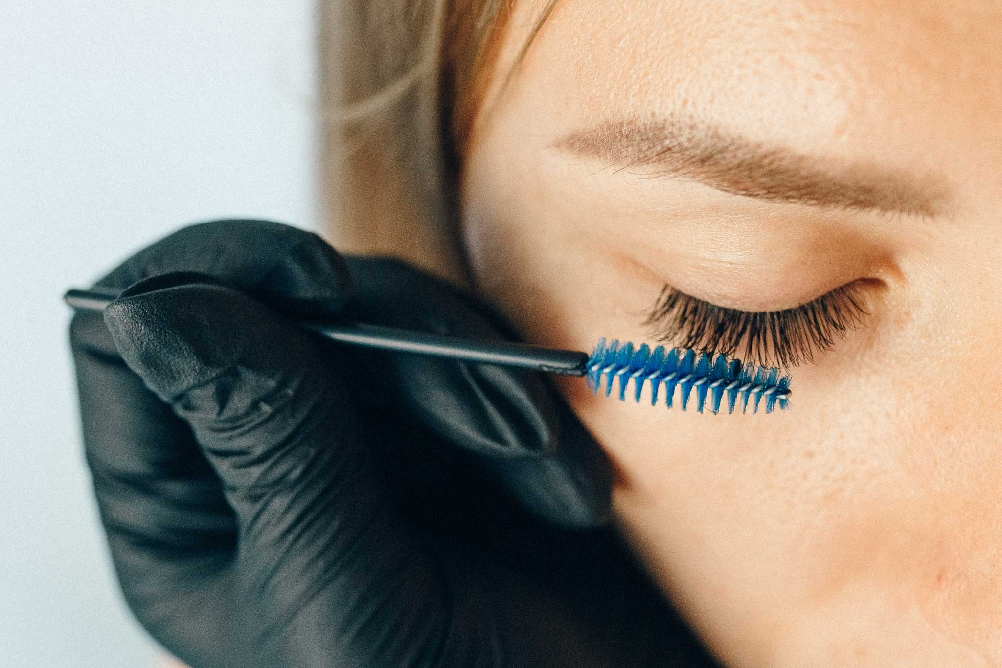 Lash lift or lash extension