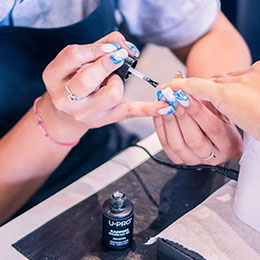 Gel polish collection included in kit