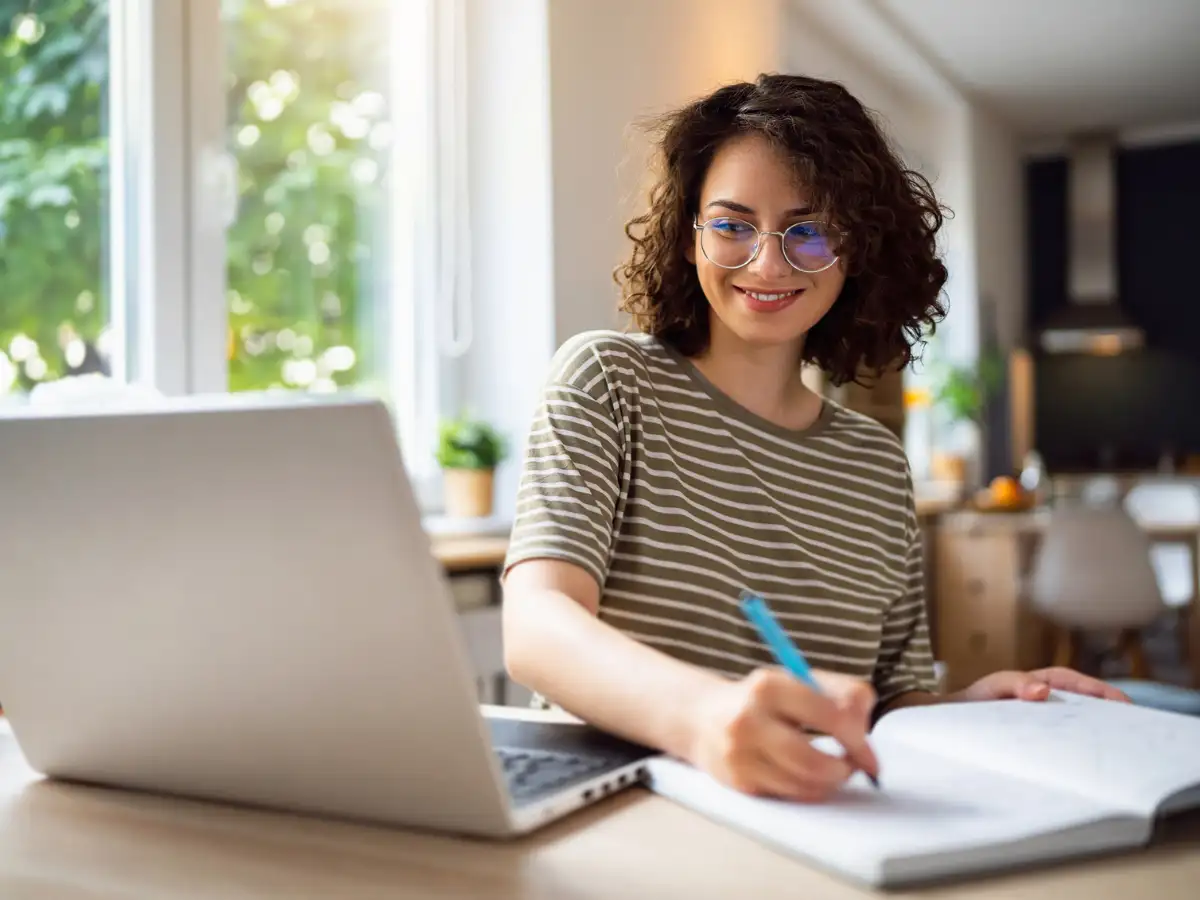 online learning the benefits opportunities and challenges